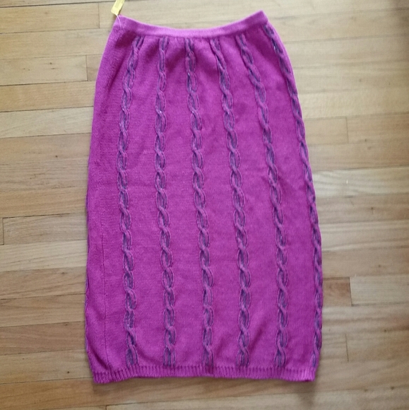 Bonnie Boerer Dresses & Skirts - Vintage Knit Beaded Sweater Skirt S/M